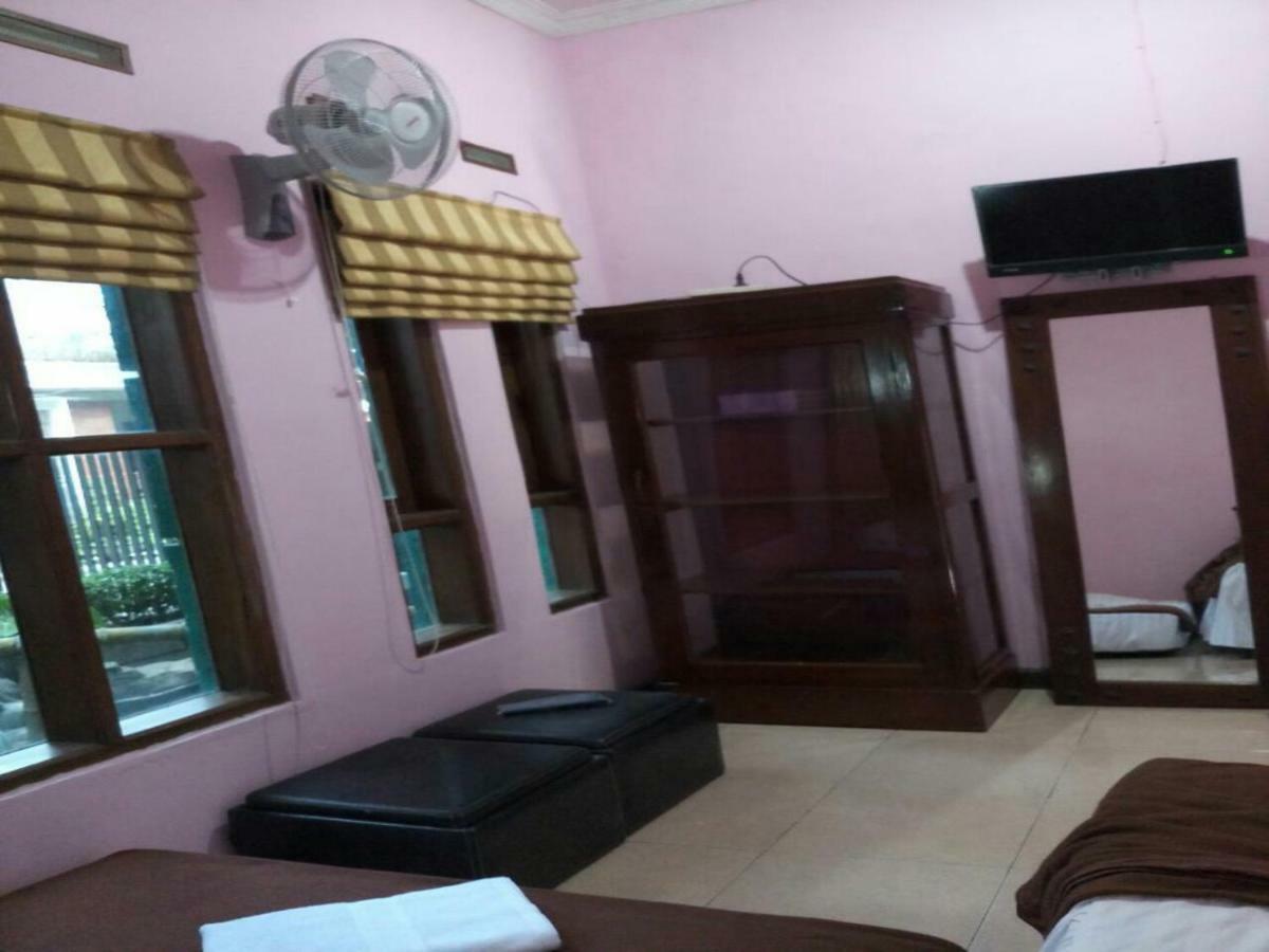 Seventeen Homestay Bandung Extérieur photo